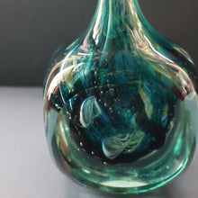 Load image into Gallery viewer, 1970s Mdina Glass FACETED CUBE VASE. Signed by Eric Dobson 1976
