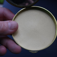Load image into Gallery viewer, Vintage 1940s / 1950s Powder Compact. Sacre Coeur, Paris Image on Lid, Celluloid Back and Clean Interior
