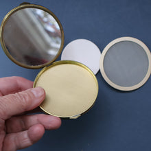 Load image into Gallery viewer, Vintage 1940s / 1950s Powder Compact. Sacre Coeur, Paris Image on Lid, Celluloid Back and Clean Interior
