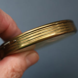 Vintage 1940s / 1950s Powder Compact. Sacre Coeur, Paris Image on Lid, Celluloid Back and Clean Interior