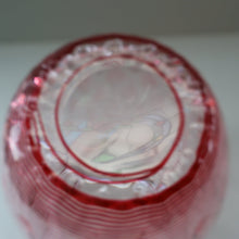 Load image into Gallery viewer, 1930s STEVENS AND WILLIAMS Glass Cerise Pink Threaded Vase With Golf Ball Pattern. 8 inches high
