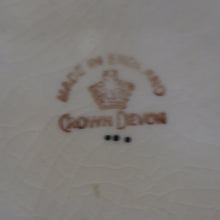 Load image into Gallery viewer, 1930s Art Deco CROWN DEVON Honey Pot or Box with Bee Finial on the Lid
