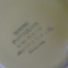 Load image into Gallery viewer, 1950s SHORTER AND SONS Set of Three Matching Miniature Beehive Honey Pots in Pastel Colours
