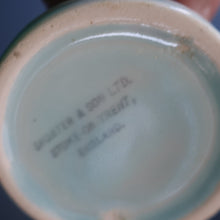 Load image into Gallery viewer, 1950s SHORTER AND SONS Set of Three Matching Miniature Beehive Honey Pots in Pastel Colours
