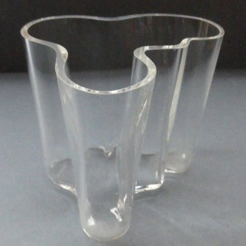 Stylish 1960s FINNISH Shallow Clear Glass SAVOY Vase. Iconic Mid Century Design by Alvar Aalto for Iittala, Finland. With acid etched signature