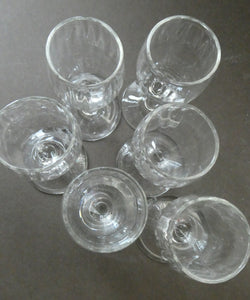 Pretty Set of Six VINTAGE CRYSTAL Tiny Liqueur Glasses. Possibly Stuart Crystal
