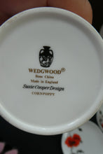 Load image into Gallery viewer, Susie Cooper Six Trios: Cups, Saucers and Sides Plates Cornpoppy Wedgwood
