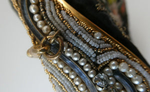  1930s Art Deco Evening Bag or Purse with Chinese Embroidery. Fancy Clasp with Seed Pearls