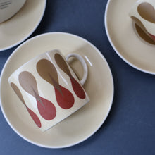 Load image into Gallery viewer, Set of Six 1960s Susie Cooper (Wedgwood). Rare DUMBELLS or Diablo Bone China Coffee Cans and Saucers. BOXED
