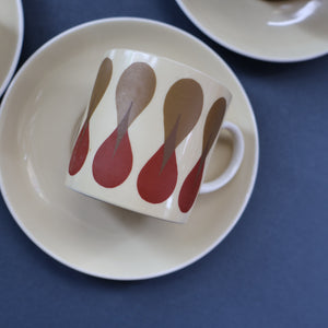 Set of Six 1960s Susie Cooper (Wedgwood). Rare DUMBELLS or Diablo Bone China Coffee Cans and Saucers. BOXED