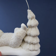 Load image into Gallery viewer, JOB LOT: Group of Seven Vintage Snow Babies Figurines. All in Good Condition
