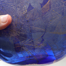 Load image into Gallery viewer, LARGE Azurene Vintage 1980s ISLE OF WIGHT Glass Royal Blue and Gold Lollipop Vase
