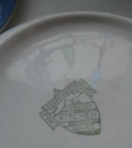 Rare PAIR of Vintage TG Green CORNISHWARE Covered Dish with  Old Green Shield Mark