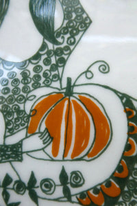 1960s Norwegian PLATE by Figgjo Flint (Sicilia Design) by Turi Gramstad. A Girl with Pumpkins