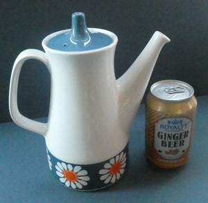 1970s DAISY Turi Design Coffee Pot. Daisy Pattern for Figgjo Flint, Norway