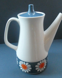 1970s DAISY Turi Design Coffee Pot. Daisy Pattern for Figgjo Flint, Norway