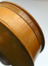 Load image into Gallery viewer, Antique SCOTTISH 19th Century MAUCHLINE Ware Trinket Box (c 1880), with an image of Holyrood Palace
