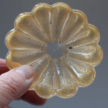 Load image into Gallery viewer, PAIR of Small 1950s Barovier &amp; Toso MURANO 'Cordonato d'Oro' gold leaf glass bowls
