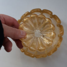 Load image into Gallery viewer, PAIR of Small 1950s Barovier &amp; Toso MURANO 'Cordonato d'Oro' gold leaf glass bowls
