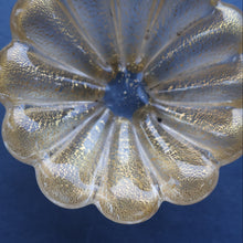 Load image into Gallery viewer, PAIR of Small 1950s Barovier &amp; Toso MURANO 'Cordonato d'Oro' gold leaf glass bowls
