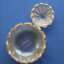 Load image into Gallery viewer, PAIR of Small 1950s Barovier &amp; Toso MURANO 'Cordonato d'Oro' gold leaf glass bowls
