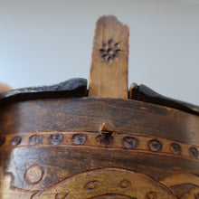 Load image into Gallery viewer, Antique SCANDINAVIAN Folk Art Bentwood Tine / Svepask Box with Crowned Lion Crest on the Lid
