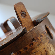 Load image into Gallery viewer, Antique SCANDINAVIAN Folk Art Bentwood Tine / Svepask Box with Crowned Lion Crest on the Lid
