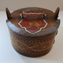 Load image into Gallery viewer, Antique SCANDINAVIAN Folk Art Bentwood Tine / Svepask Box with Crowned Lion Crest on the Lid
