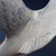 Load image into Gallery viewer, B/ Large Vintage BESWICK Seagull Wall Plaque. Model Number 658/2
