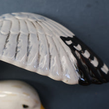 Load image into Gallery viewer, B/ Large Vintage BESWICK Seagull Wall Plaque. Model Number 658/2
