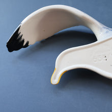 Load image into Gallery viewer, A/ LARGE Vintage BESWICK Seagull Wall Plaque. Model Number 658/1

