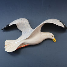 Load image into Gallery viewer, A/ LARGE Vintage BESWICK Seagull Wall Plaque. Model Number 658/1

