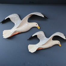 Load image into Gallery viewer, B/ Large Vintage BESWICK Seagull Wall Plaque. Model Number 658/2
