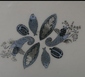 Vintage 1950s Wedgwood SIX SMALL SIDE PLATES. Persephone / Harvest Festival Pattern with Stylised Fish. 7 inches