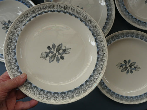 Vintage 1950s Wedgwood FIVE DESSERT PLATES. Persephone / Harvest Festival Pattern with Stylised Fish