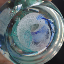 Load image into Gallery viewer, SCOTTISH PAPERWEIGHT: 1992 Caithness Paperweight: RUFFLES by Alistair Macintosh
