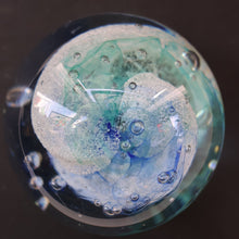 Load image into Gallery viewer, SCOTTISH PAPERWEIGHT: 1992 Caithness Paperweight: RUFFLES by Alistair Macintosh
