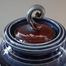 Load image into Gallery viewer, SCOTTISH POTTERY. Studio Pottery Lidded Pot by John Maguire, Perthshire
