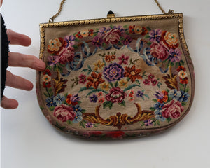 Vintage 1940s British PETIT POINT Beige Tapestry Handbag or Evening Bag with Pink Roses Design. Good Condition