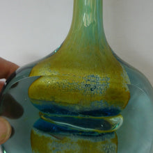 Load image into Gallery viewer, Vintage 1970s Maltese Mdina Facet Cut Lollipop Vase
