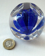 Load image into Gallery viewer,  Perthshire Glass Floral Paperweight (PP133A) with Blue Flower Heads and Facets
