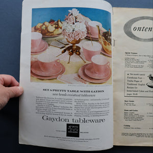 VINTAGE UK Women's Fashion Magazine. HOUSEWIFE. Published March 1962. Good Condition