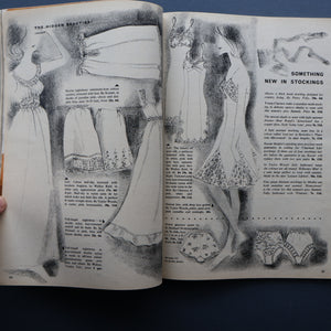VINTAGE UK Women's Fashion Magazine. HOUSEWIFE. Published April 1962. Good Condition