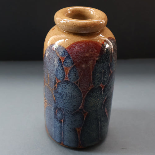 STUDIO POTTERY. Pretty Vase with Abstract Floral Motifs. Crich Pottery (Diana Worthy)