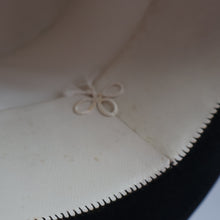 Load image into Gallery viewer, VERY LARGE Vintage TOP HAT / DRESSAGE HAT by “F. DE FRANCISCO, MADRID “.  Good Condition
