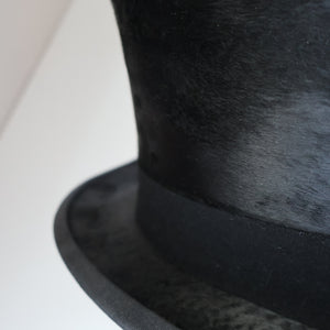 VERY LARGE Vintage TOP HAT / DRESSAGE HAT by “F. DE FRANCISCO, MADRID “.  Good Condition