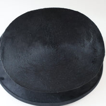 Load image into Gallery viewer, VERY LARGE Vintage TOP HAT / DRESSAGE HAT by “F. DE FRANCISCO, MADRID “.  Good Condition

