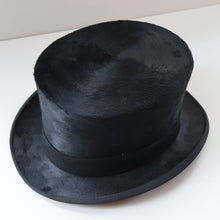 Load image into Gallery viewer, VERY LARGE Vintage TOP HAT / DRESSAGE HAT by “F. DE FRANCISCO, MADRID “.  Good Condition
