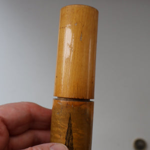 Antique 19th Century MAUCHLINE Ware Cylindrical NEEDLE CASE with image of the Scott Monument, Edinburgh