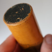 Load image into Gallery viewer, Antique 19th Century MAUCHLINE Ware Cylindrical NEEDLE CASE with image of the Scott Monument, Edinburgh
